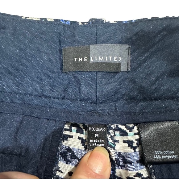 The Limited Aztec Tribal Design Women White & Blue Tweed Shorts Sz 8 Pockets - Picture 3 of 10